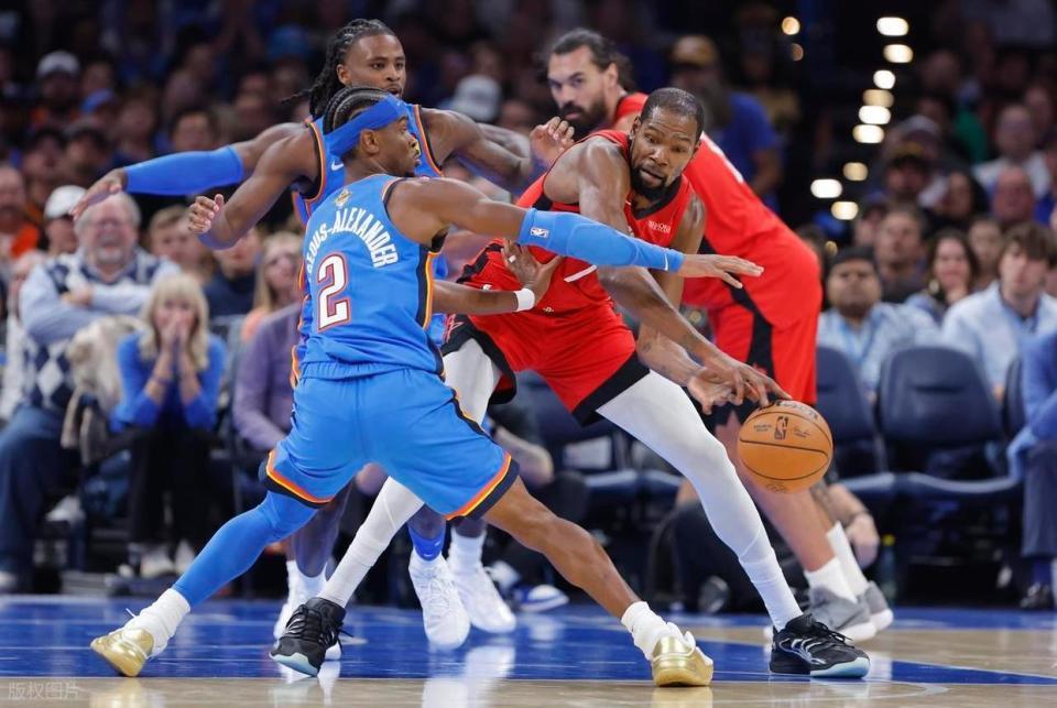 英超直播-亚历山大表情挑衅，狂喷杜兰特到底说了啥？原话曝光比追梦还扎心